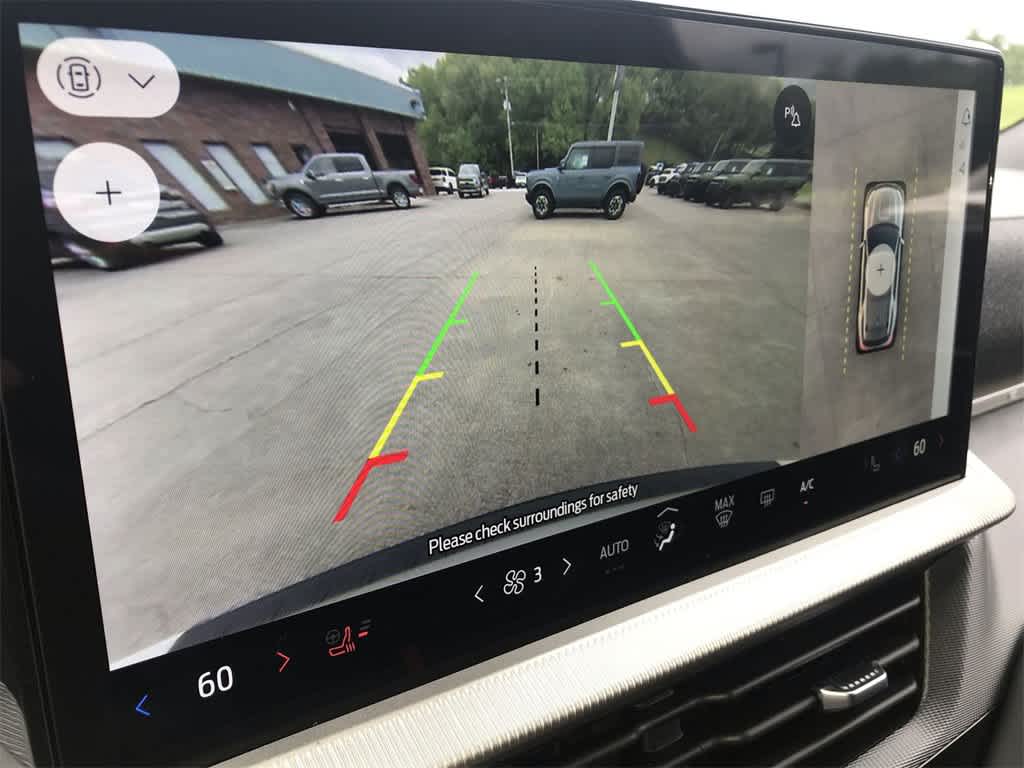 2025 Ford Explorer ST photo 17