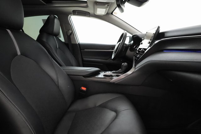 2022 Toyota Camry XSE photo 22