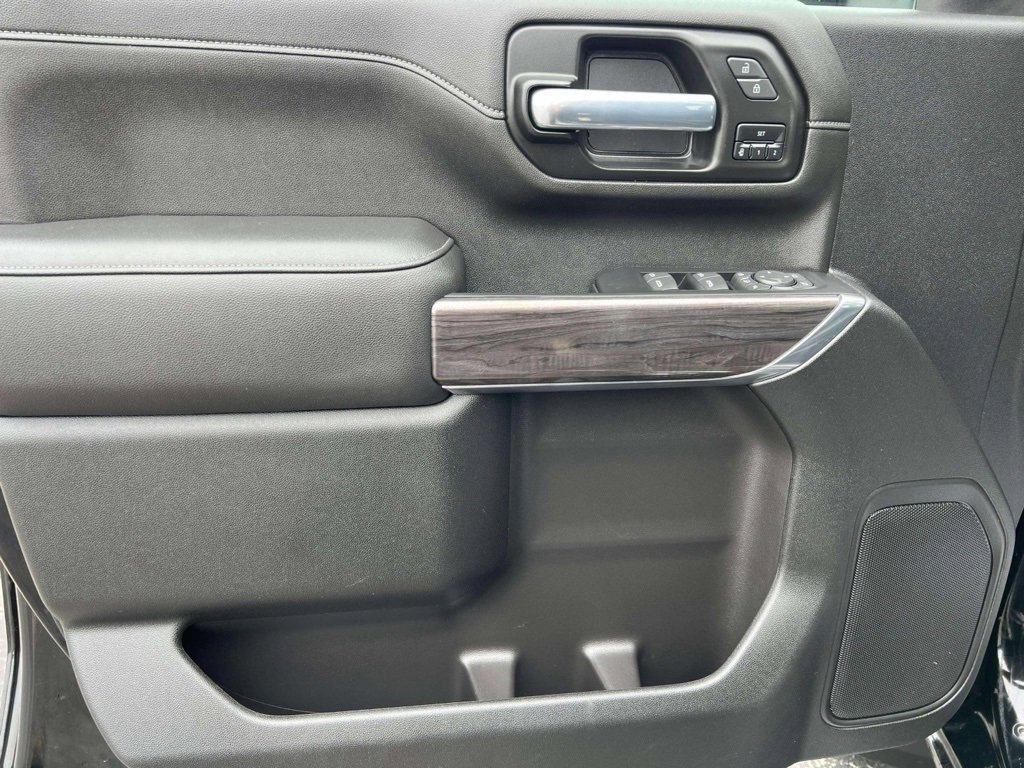 2022 Chevrolet Silverado 2500HD LTZ photo 23