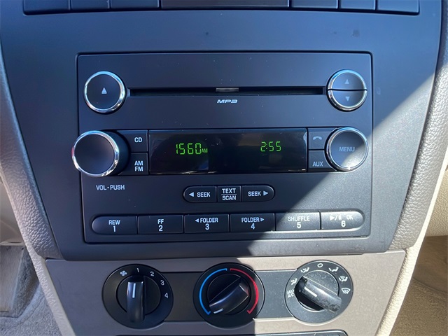 2008 Ford Fusion S photo 25