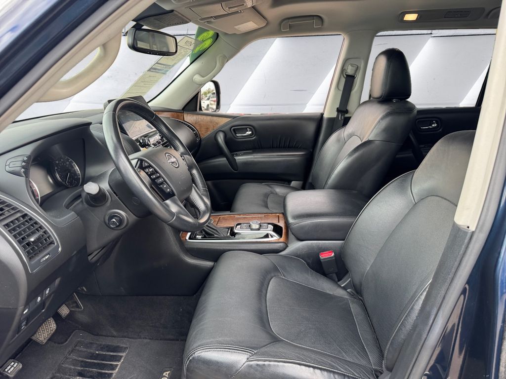 2023 Nissan Armada SL photo 6