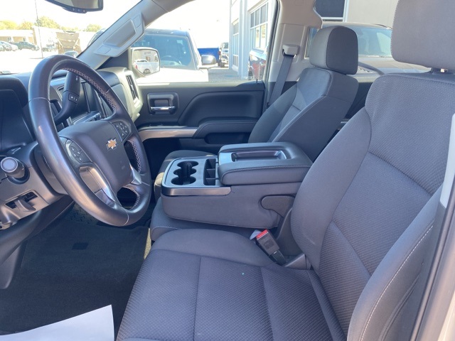 2018 Chevrolet Silverado 1500 LT photo 4