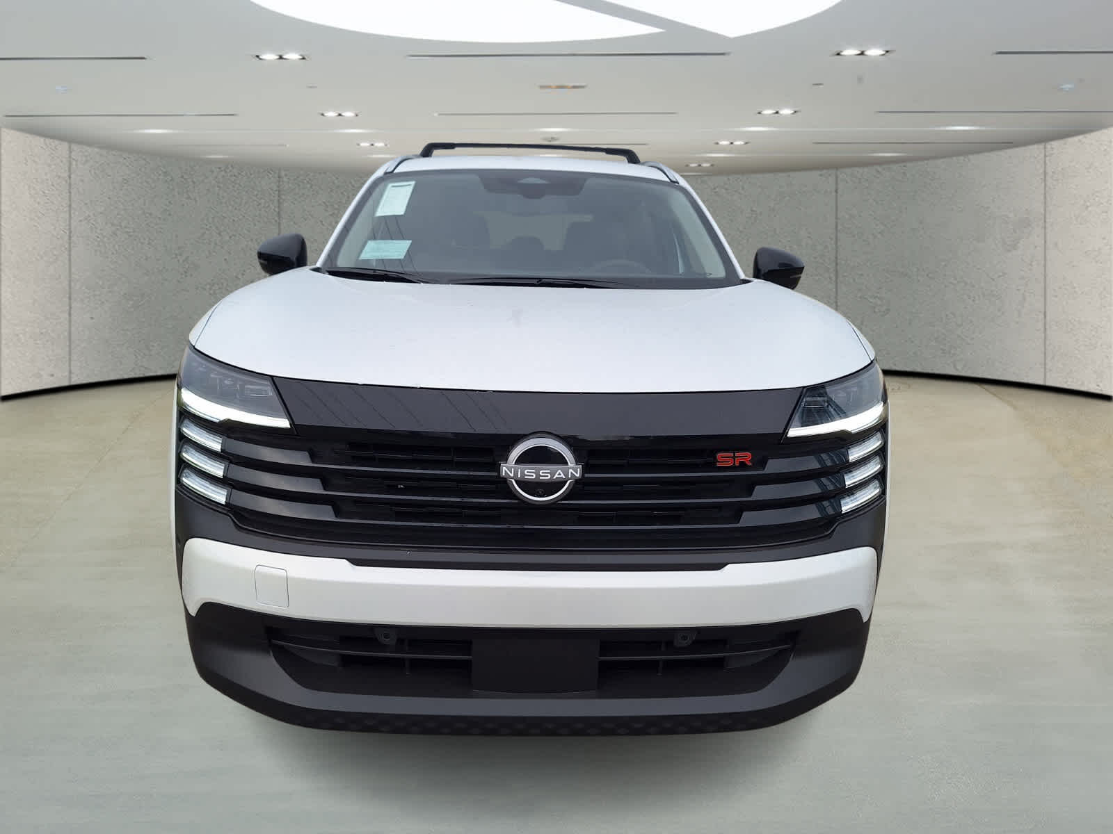 2026 Nissan Kicks SR photo 8