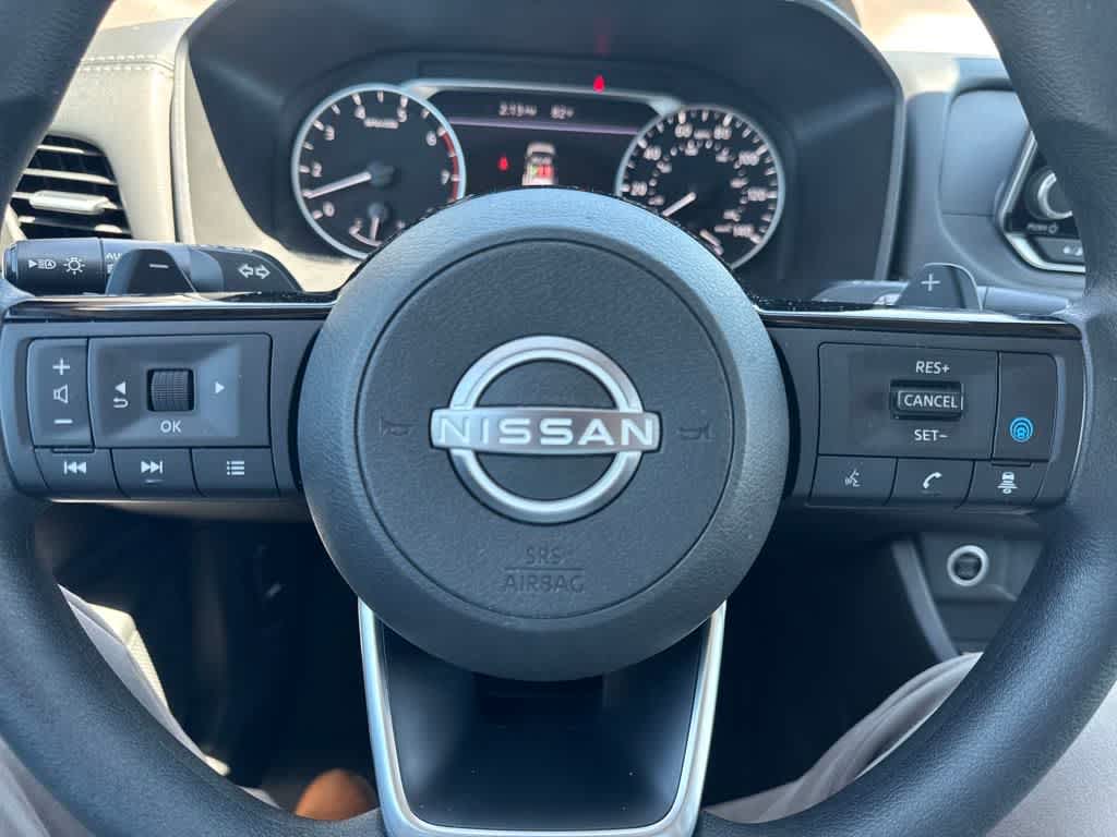 2023 Nissan Rogue SV photo 13