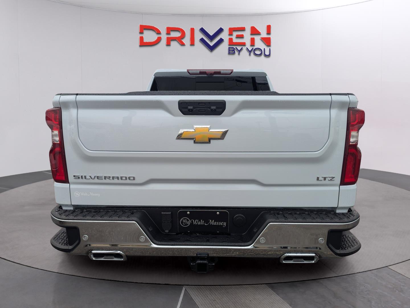 2026 Chevrolet Silverado 1500 LTZ photo 2