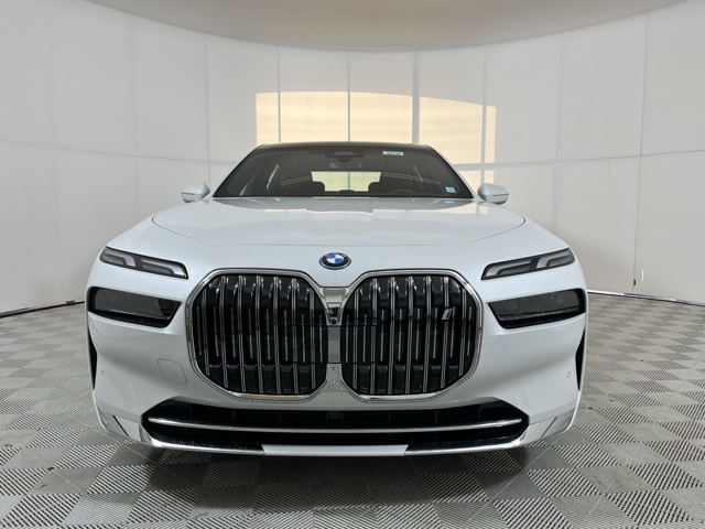 2025 Bmw i7 xDrive60 photo 2