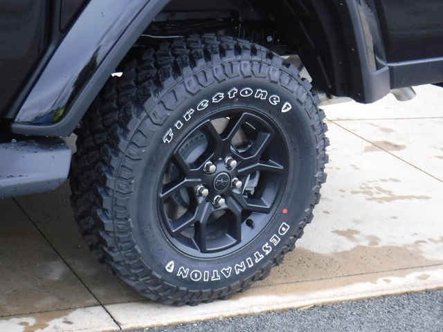 2025 Jeep Gladiator Sport photo 3