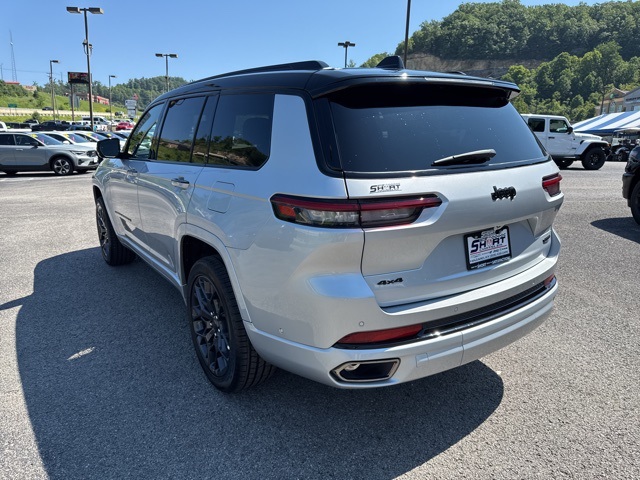 2025 Jeep Grand Cherokee L Summit Reserve photo 5