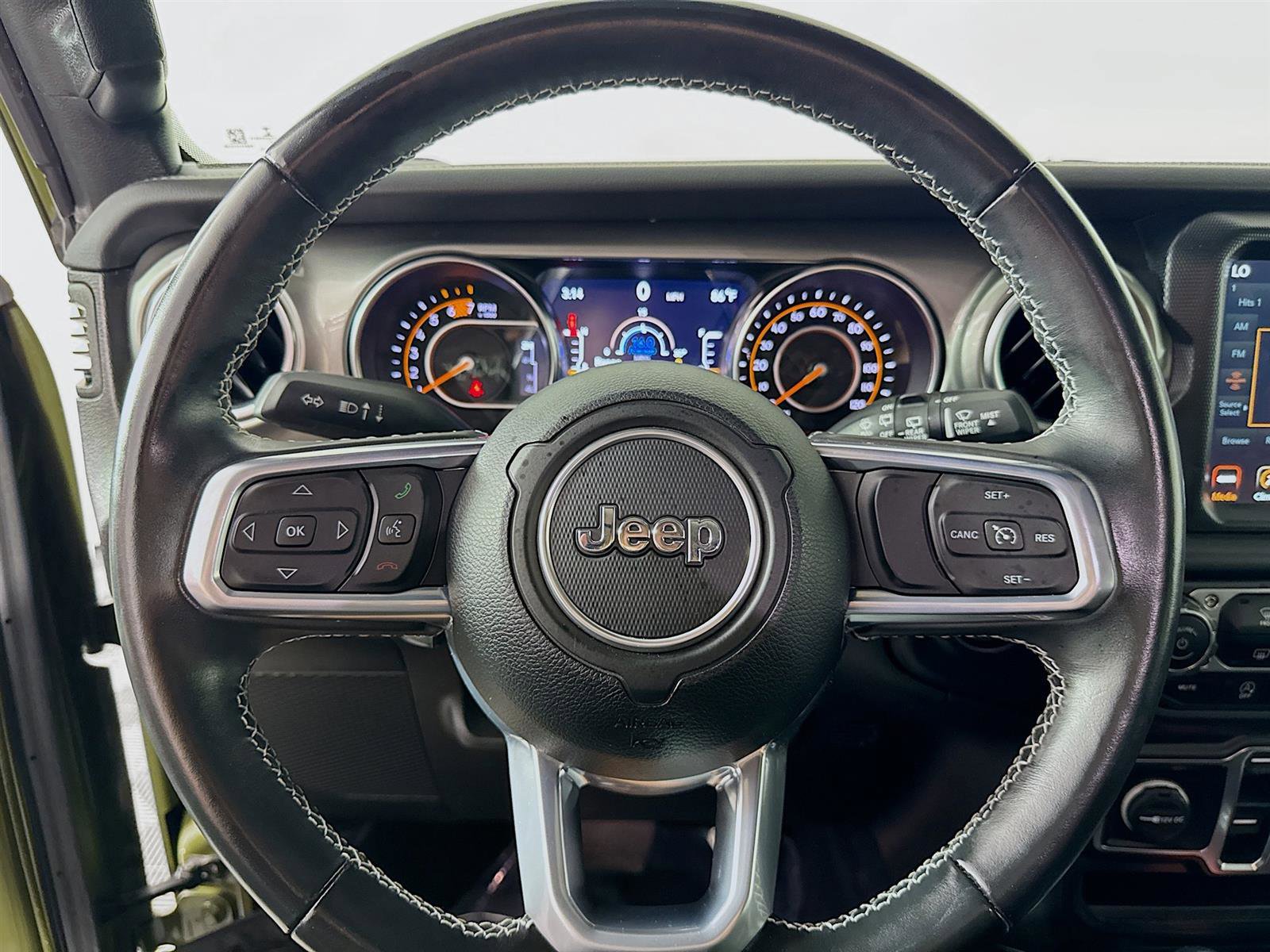 2022 Jeep Wrangler Unlimited Sahara photo 12