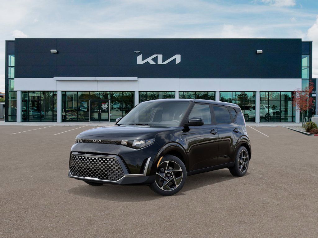 2025 Kia Soul EX's photo