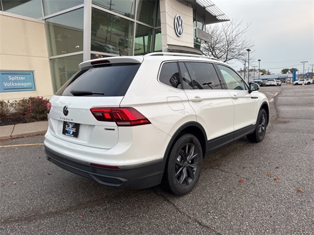 2024 Volkswagen Tiguan SE photo 4