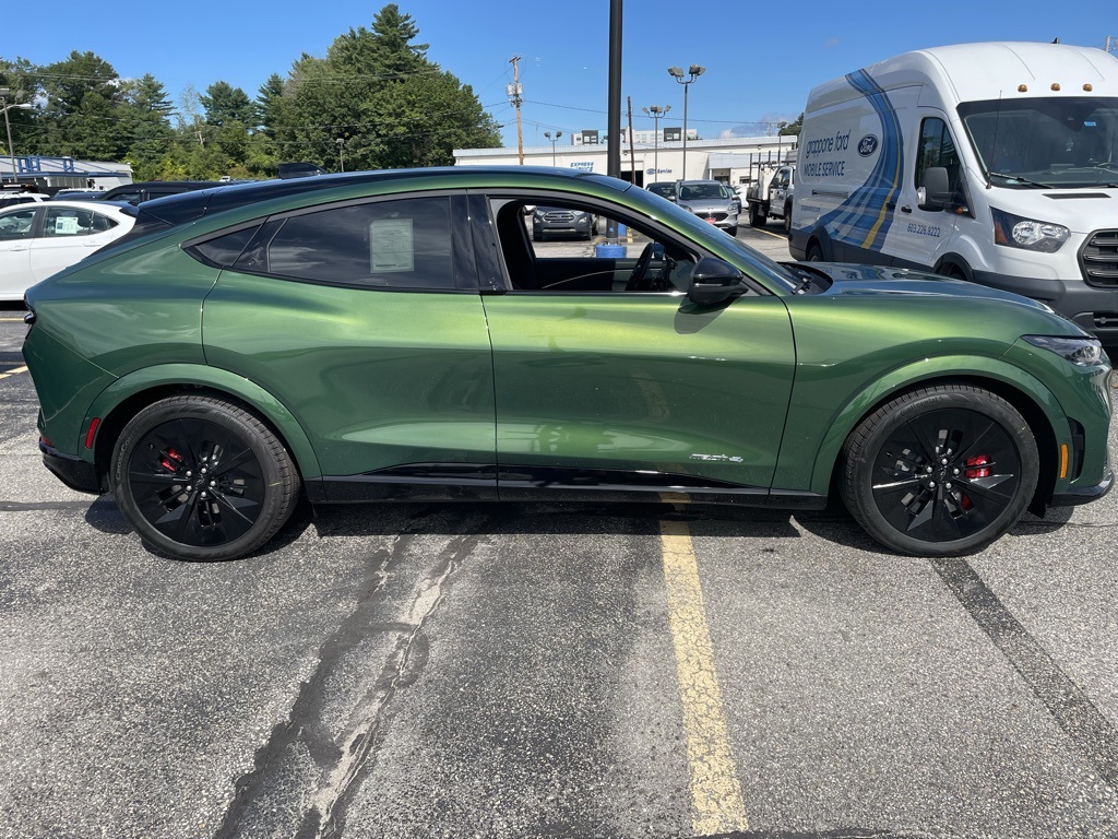 2025 Ford Mustang Mach-E GT photo 2