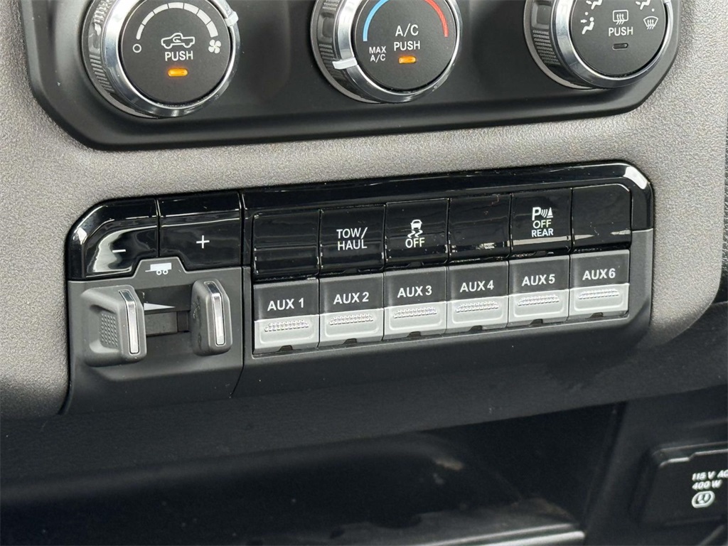 2021 Ram 2500 Tradesman photo 20