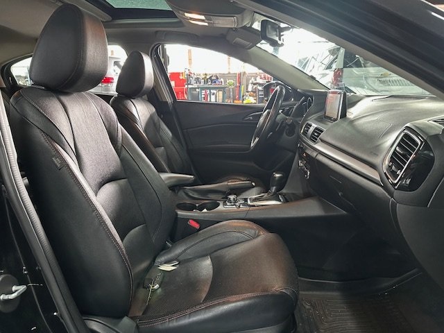 2014 Mazda Mazda3 s Grand Touring photo 9