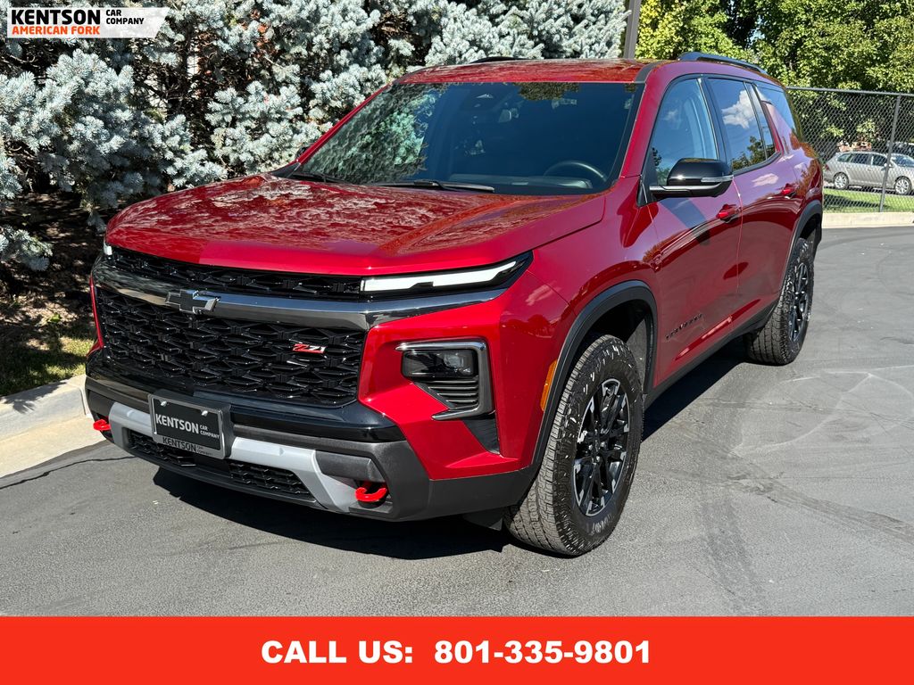 2024 Chevrolet Traverse Z71 photo 3