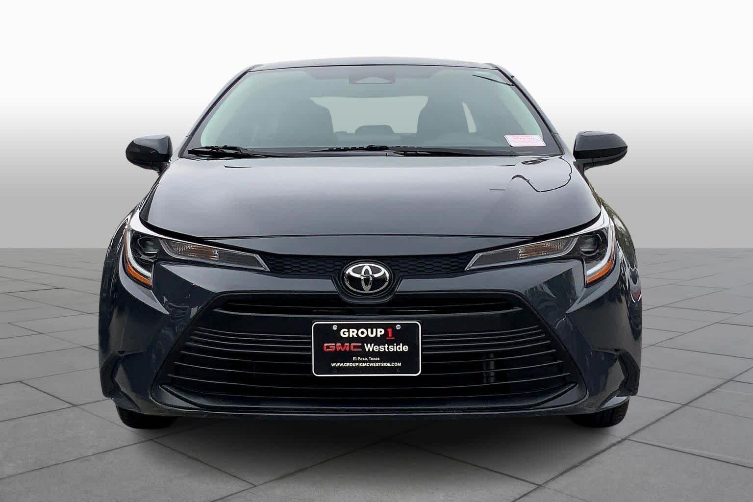 2024 Toyota Corolla LE photo 3