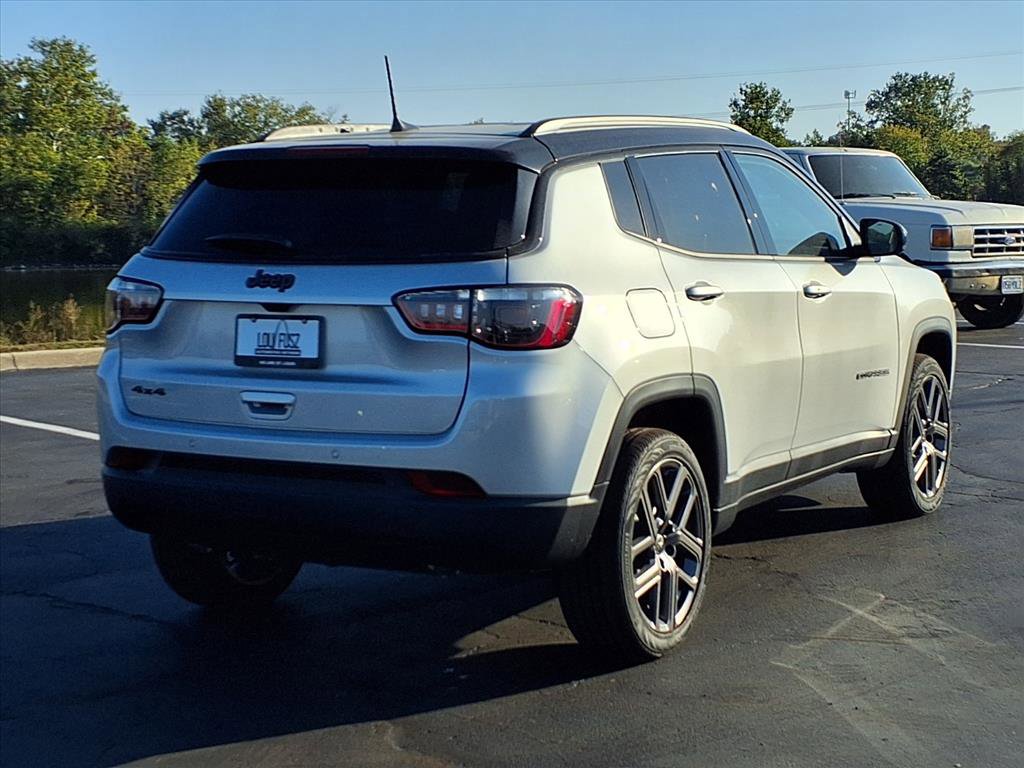 2026 Jeep Compass Limited Altitude photo 2