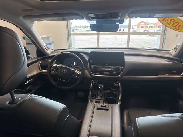 2024 Toyota Grand Highlander Platinum photo 30
