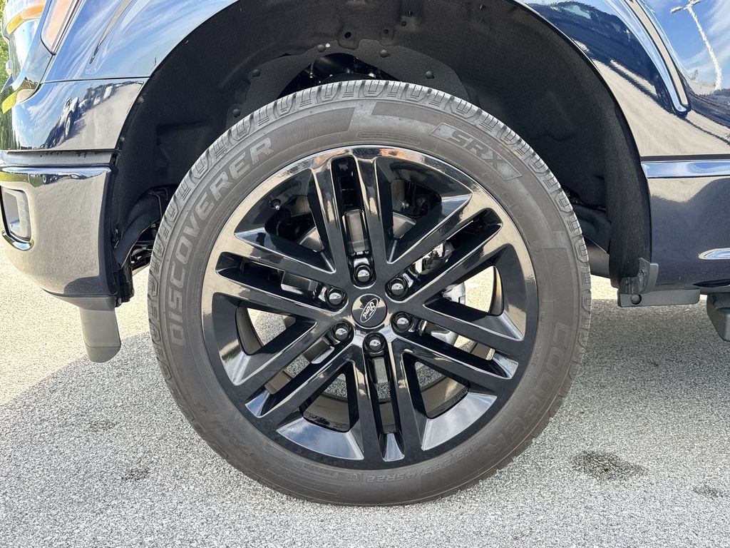 2025 Ford F-150 XLT photo 18
