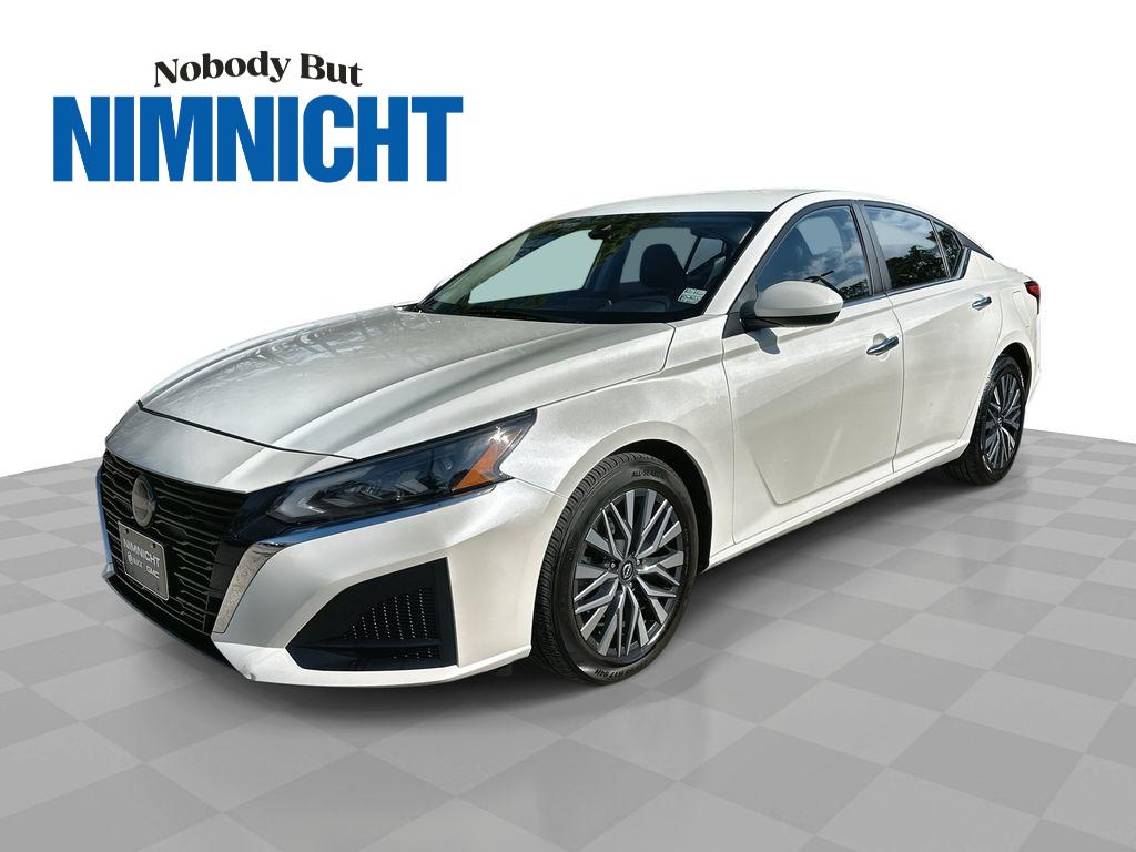 2023 Nissan Altima SV