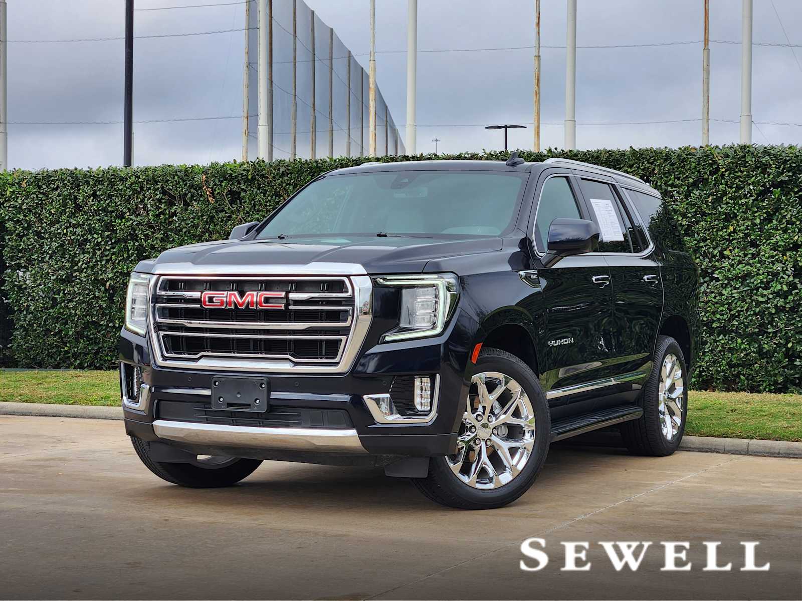 2021 GMC Yukon SLT's photo