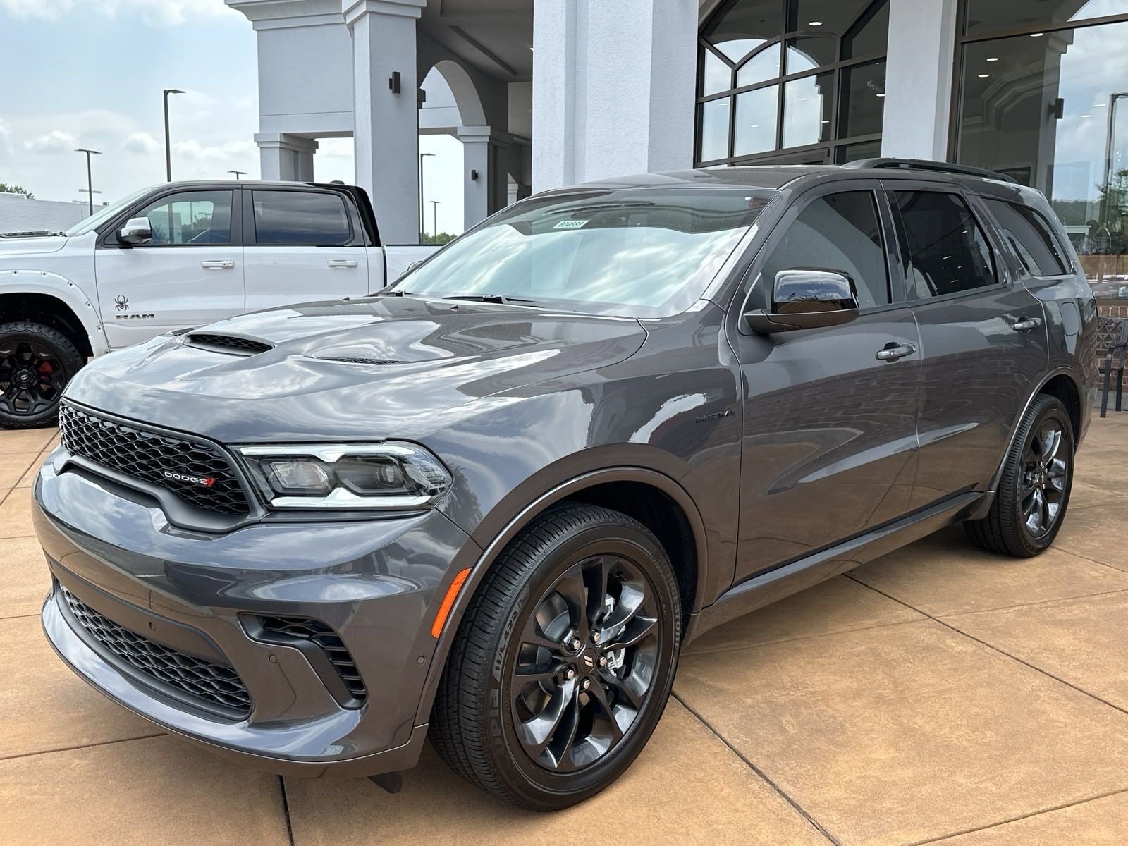 2024 Dodge Durango R/T photo 3