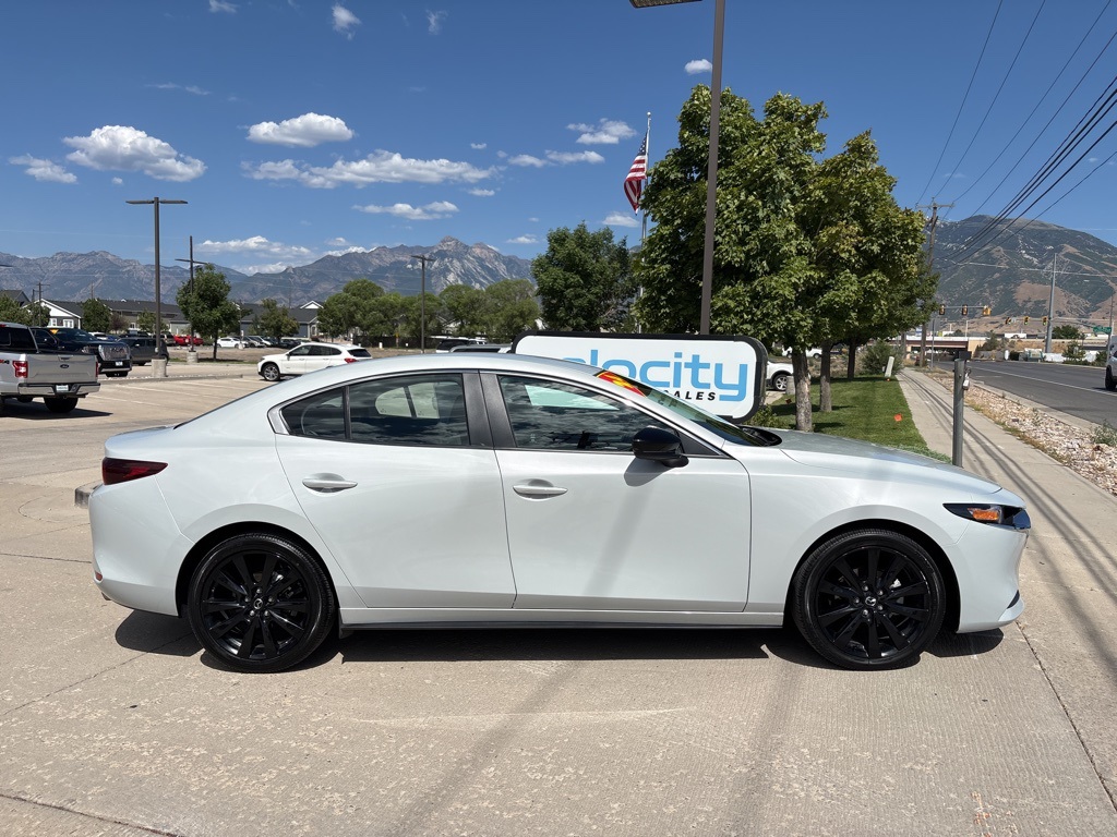 2024 Mazda Mazda3 2.5 Select Sport photo 3