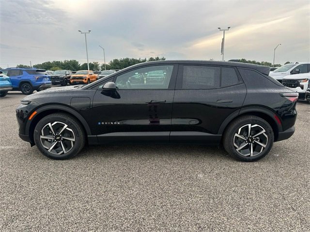 2026 Chevrolet Equinox EV 1LT photo 2
