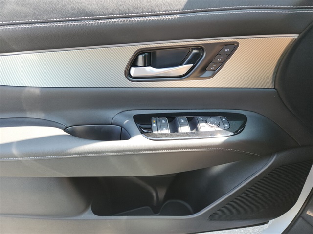 2025 Nissan Murano SL photo 15