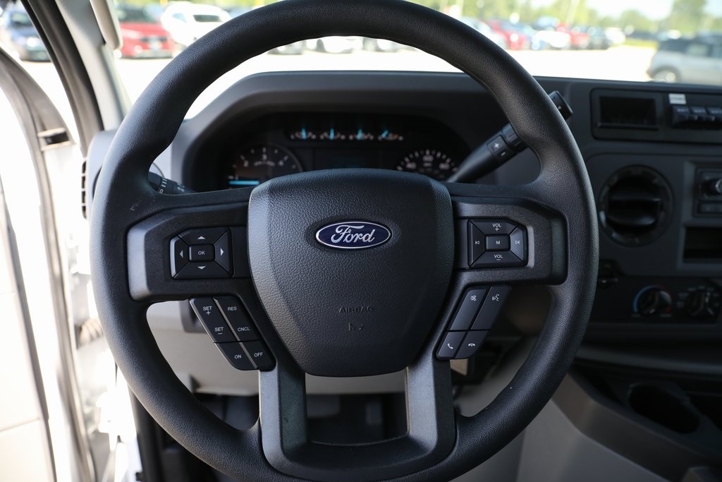 2025 Ford E-350 photo 37