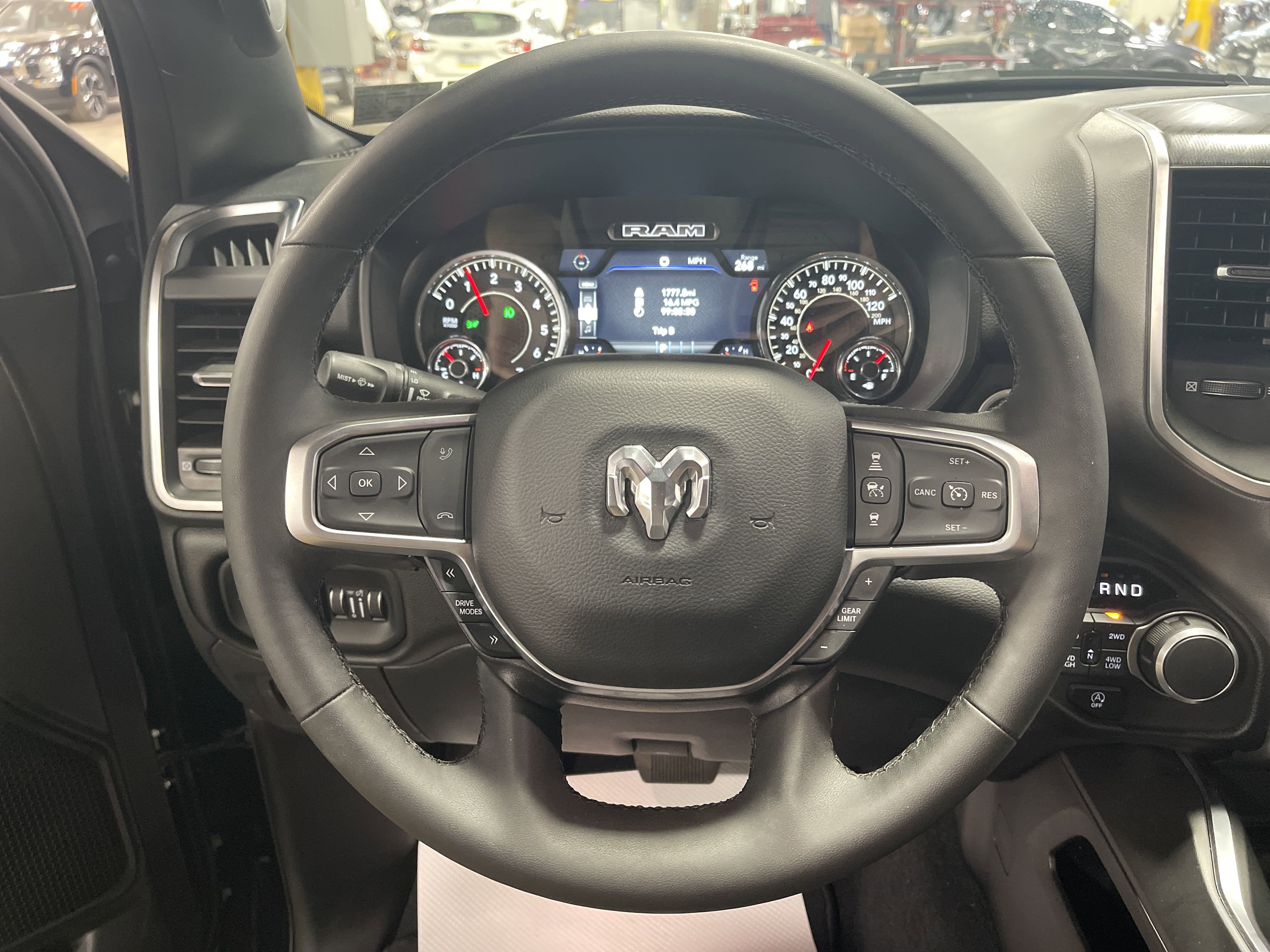 2025 Ram 1500 Big Horn photo 4