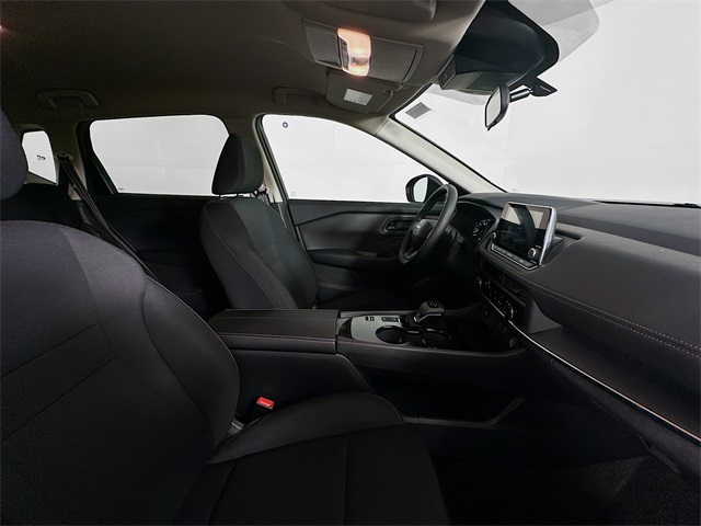 2026 Nissan Rogue S photo 27