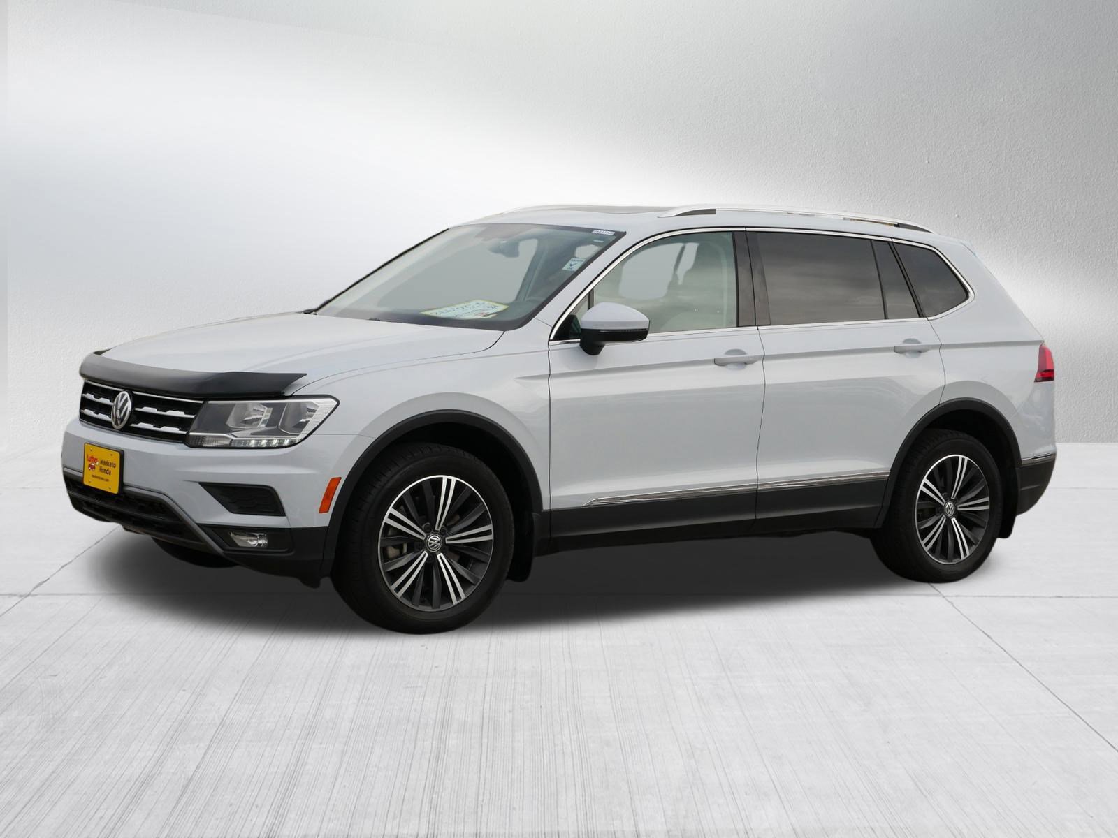 2018 Volkswagen Tiguan SEL photo 3