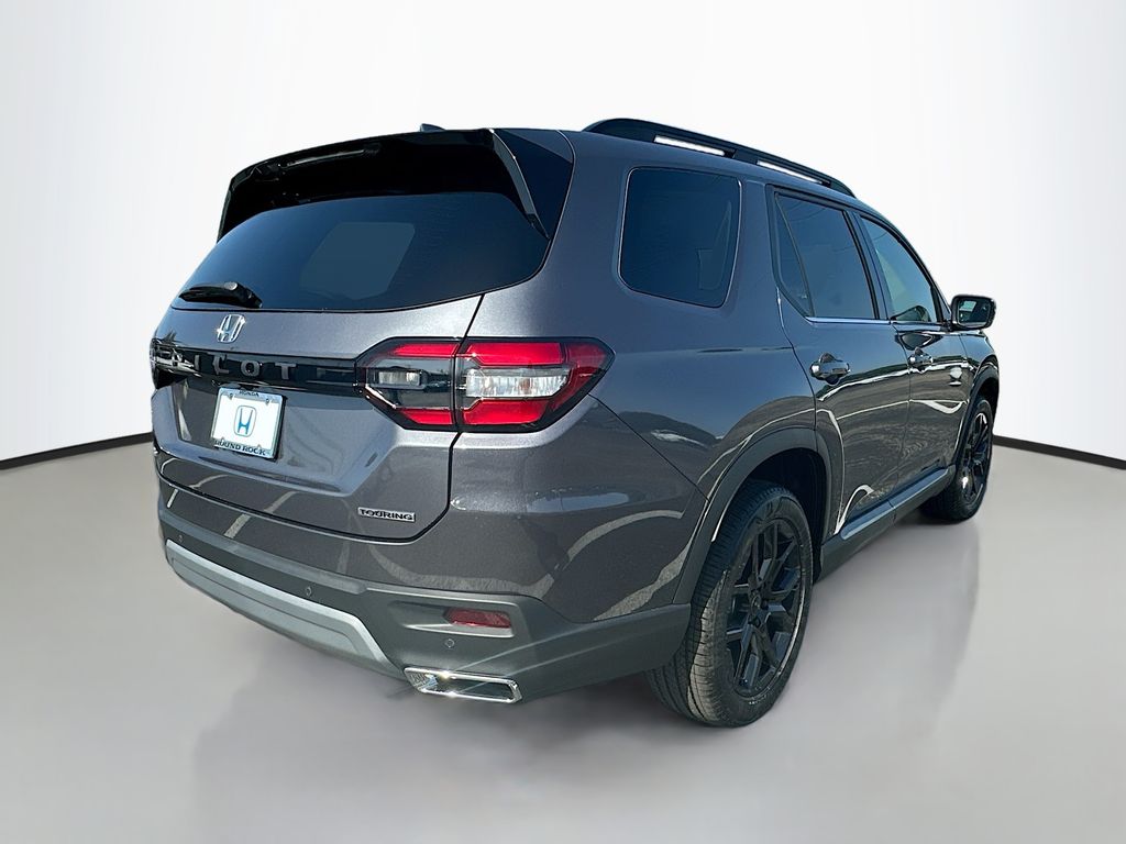 2025 Honda Pilot Touring photo 5