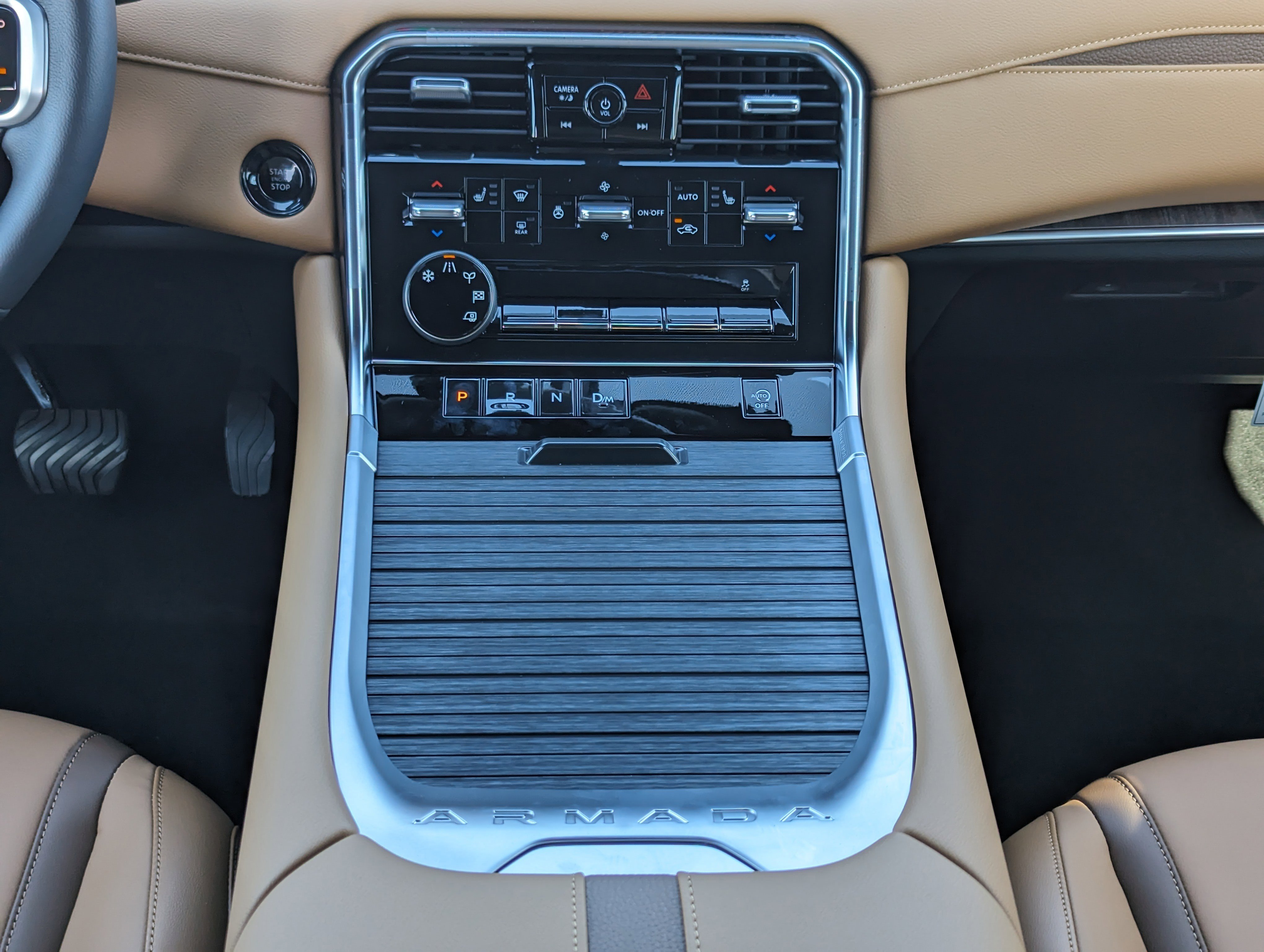 2025 Nissan Armada SL photo 4
