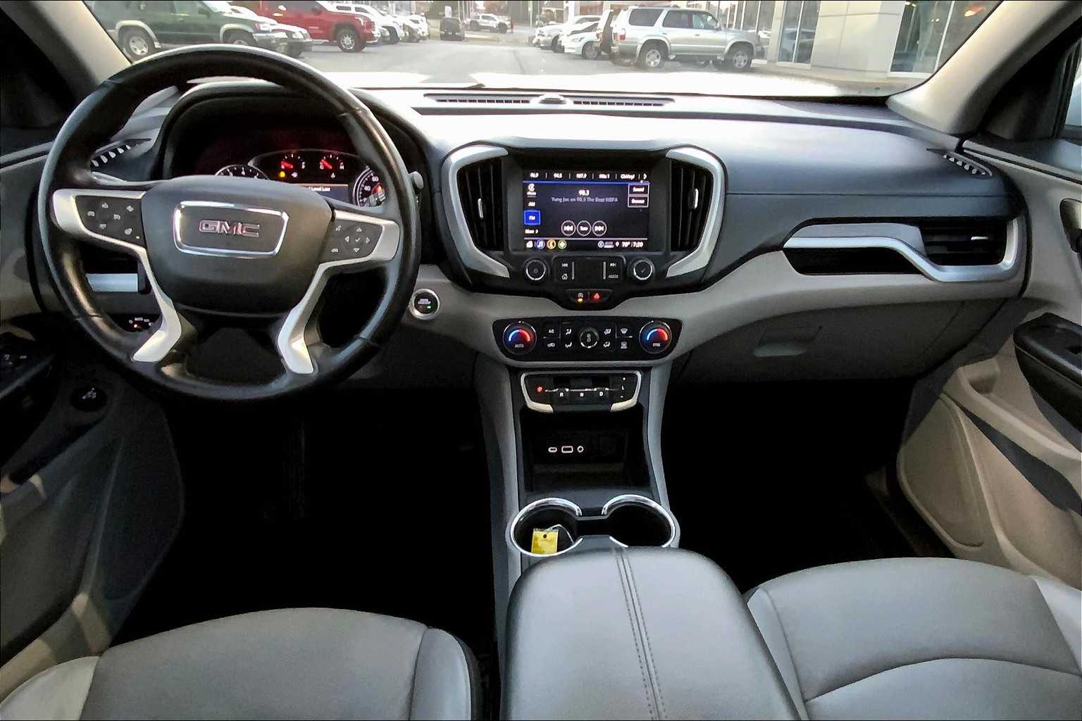 2024 Gmc Terrain SLT photo 13