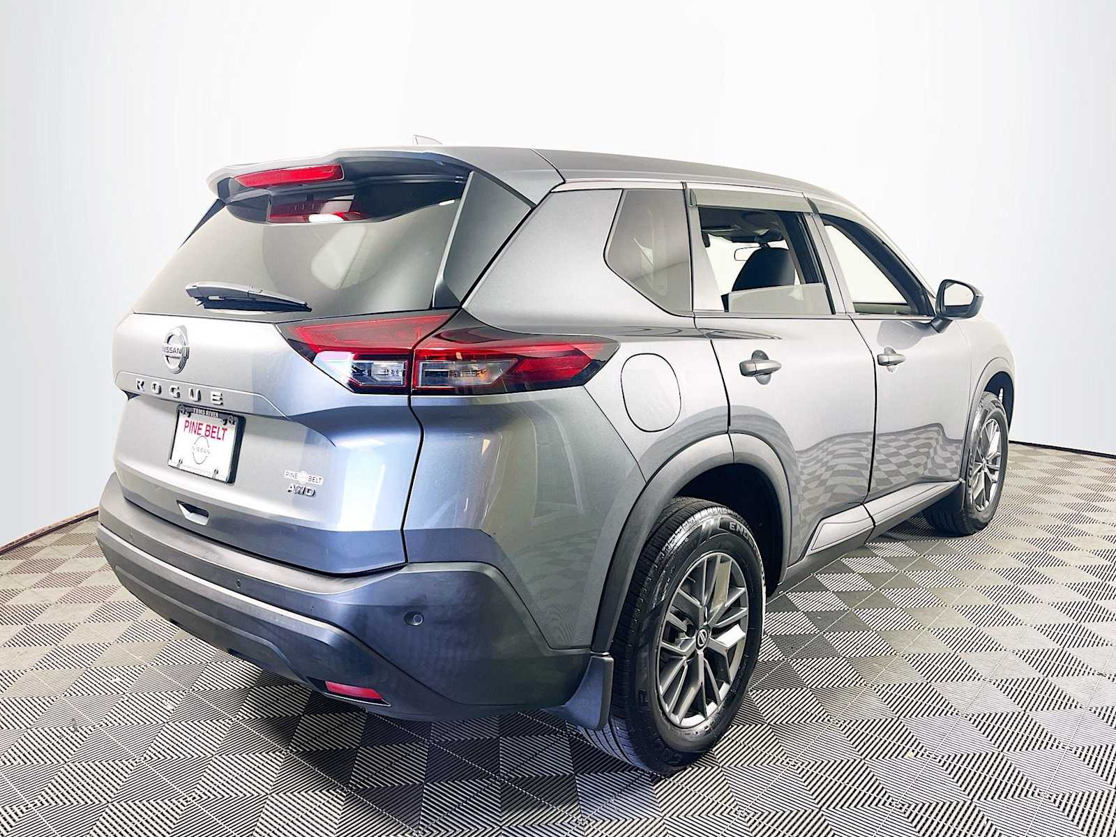 2021 Nissan Rogue S photo 4