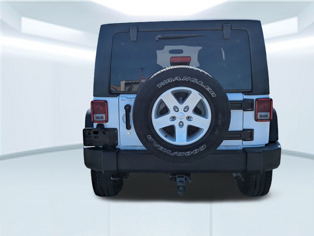 2014 Jeep Wrangler Unlimited Sport photo 4
