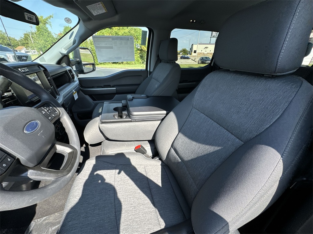 2026 Ford F-350 XL photo 11