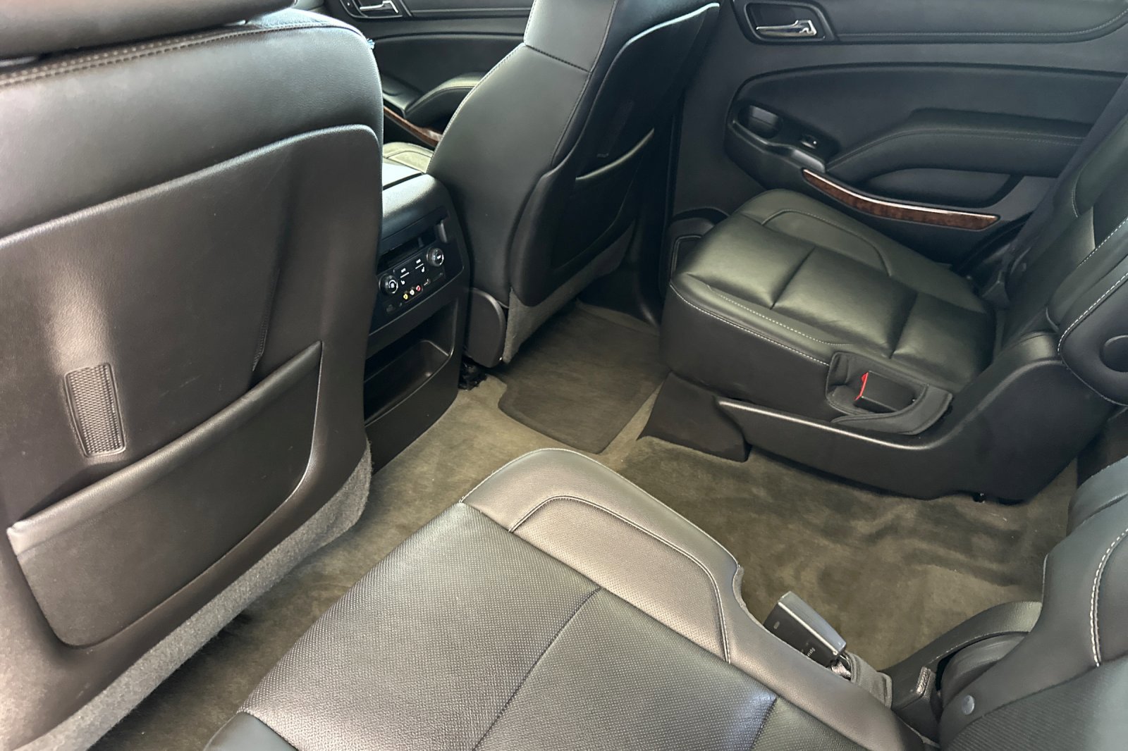 2015 Chevrolet Tahoe LTZ photo 10
