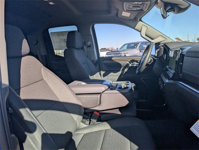 2025 Chevrolet Silverado 1500 LT photo 21