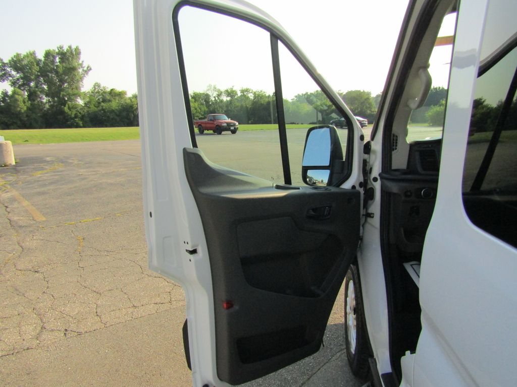 2023 Ford Transit photo 9