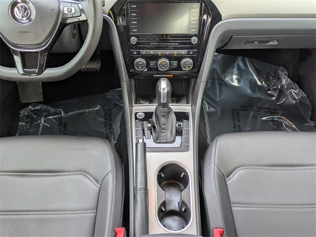 2021 Volkswagen Passat 2.0T SE photo 17