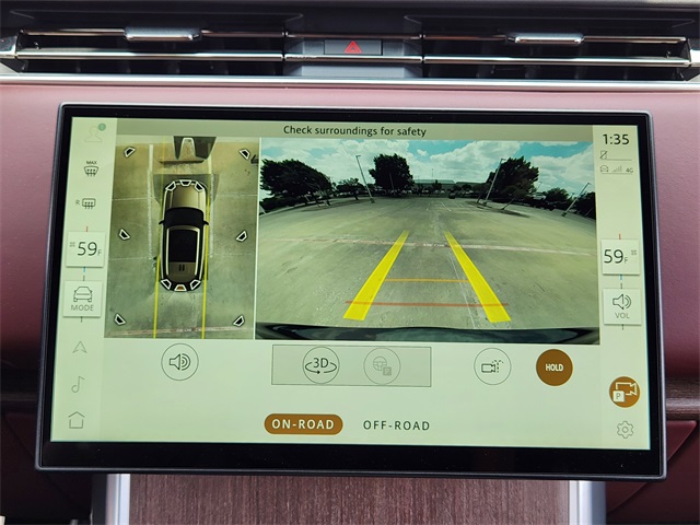 2025 Land Rover Range Rover SE photo 17