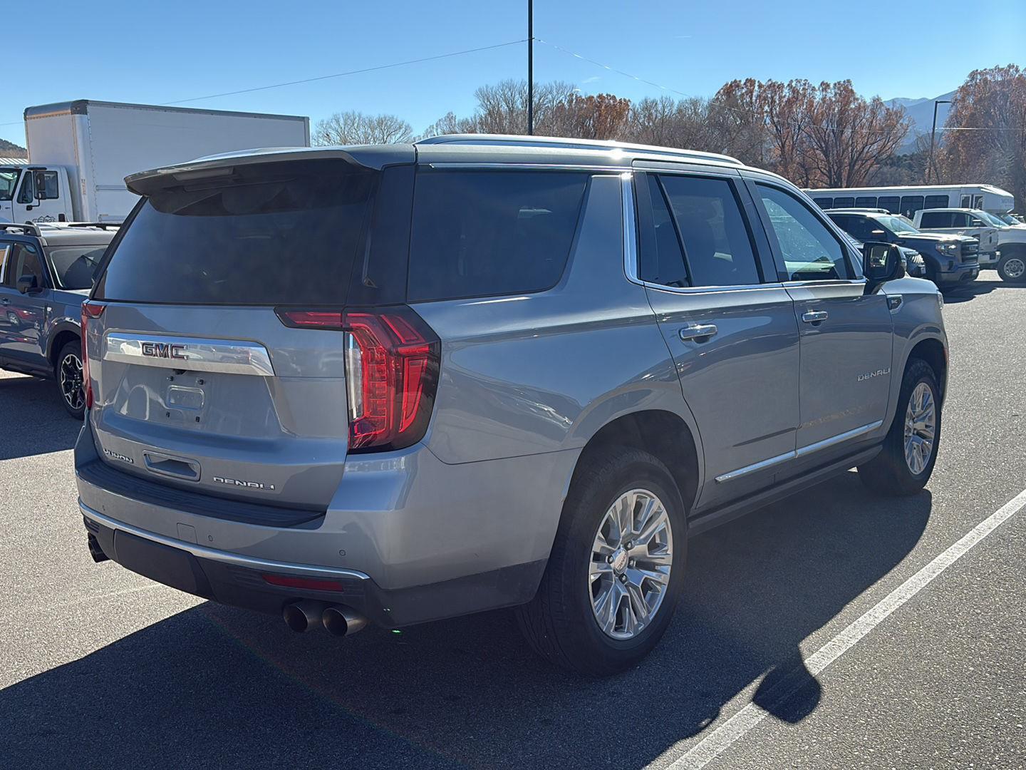 2024 Gmc Yukon Denali photo 2