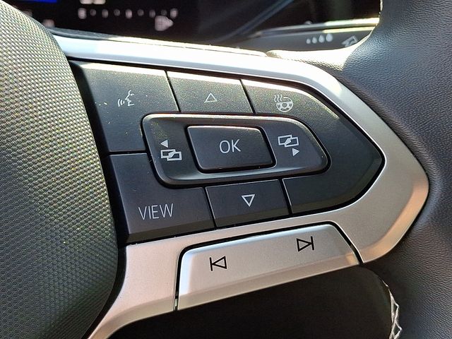 2024 Volkswagen Taos S photo 16