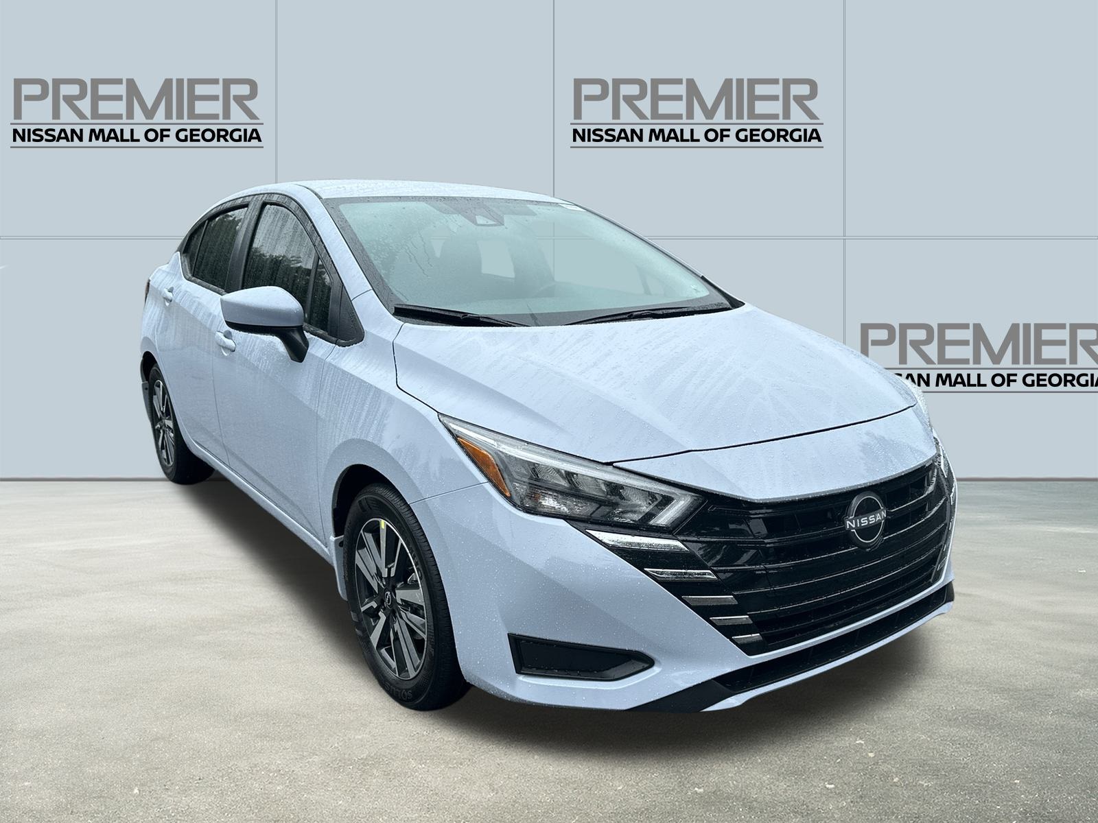 2025 Nissan Versa 1.6 SV photo 3