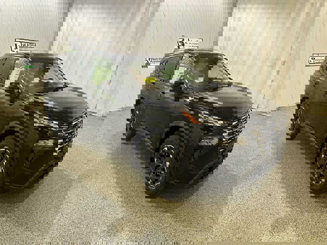 2026 Nissan Rogue SV's photo