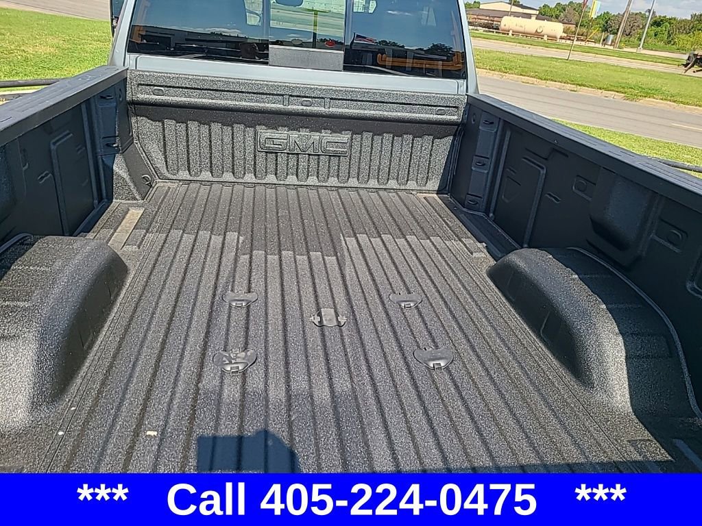 2026 Gmc Sierra 3500 HD Denali photo 9
