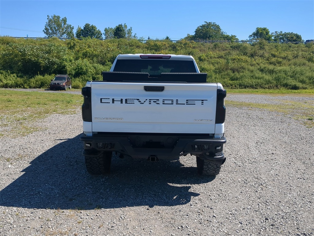 2023 Chevrolet Silverado 1500 Custom photo 4
